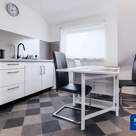 Kassel - Gemütliches Mit Parkplatz, Self-check-in&wlan - Onen8 Fuldatal