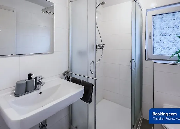 Apartamento Kassel - Gemütliches Mit Parkplatz, Self-check-in&wlan - Onen8 Fuldatal