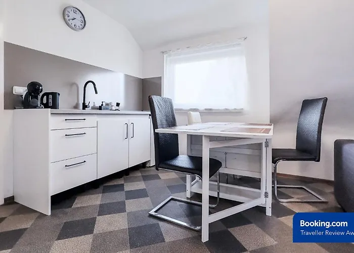 Kassel - Gemütliches Mit Parkplatz, Self-check-in&wlan - Onen8 Fuldatal