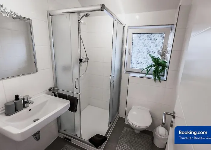 Kassel - Gemütliches Mit Parkplatz, Self-check-in&wlan - Onen8 Fuldatal